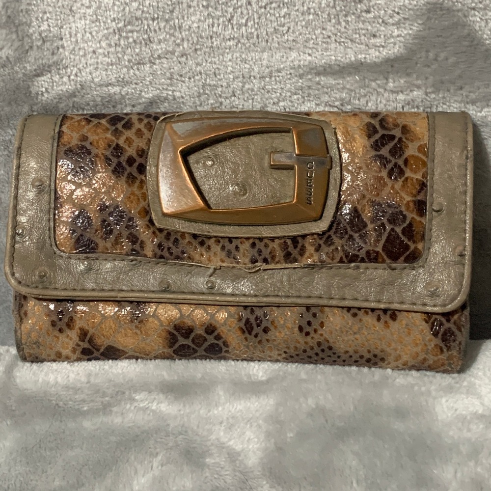 Guess Snakeskin Print Ostrich Embossed Tri-Fold Wallet Bronze G Logo Taupe Read